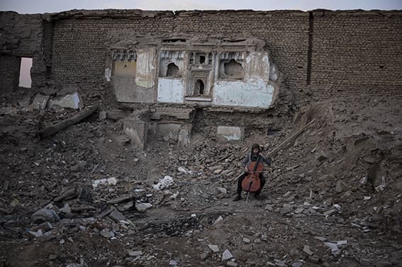 Untitled, Tahmineh Monzavi